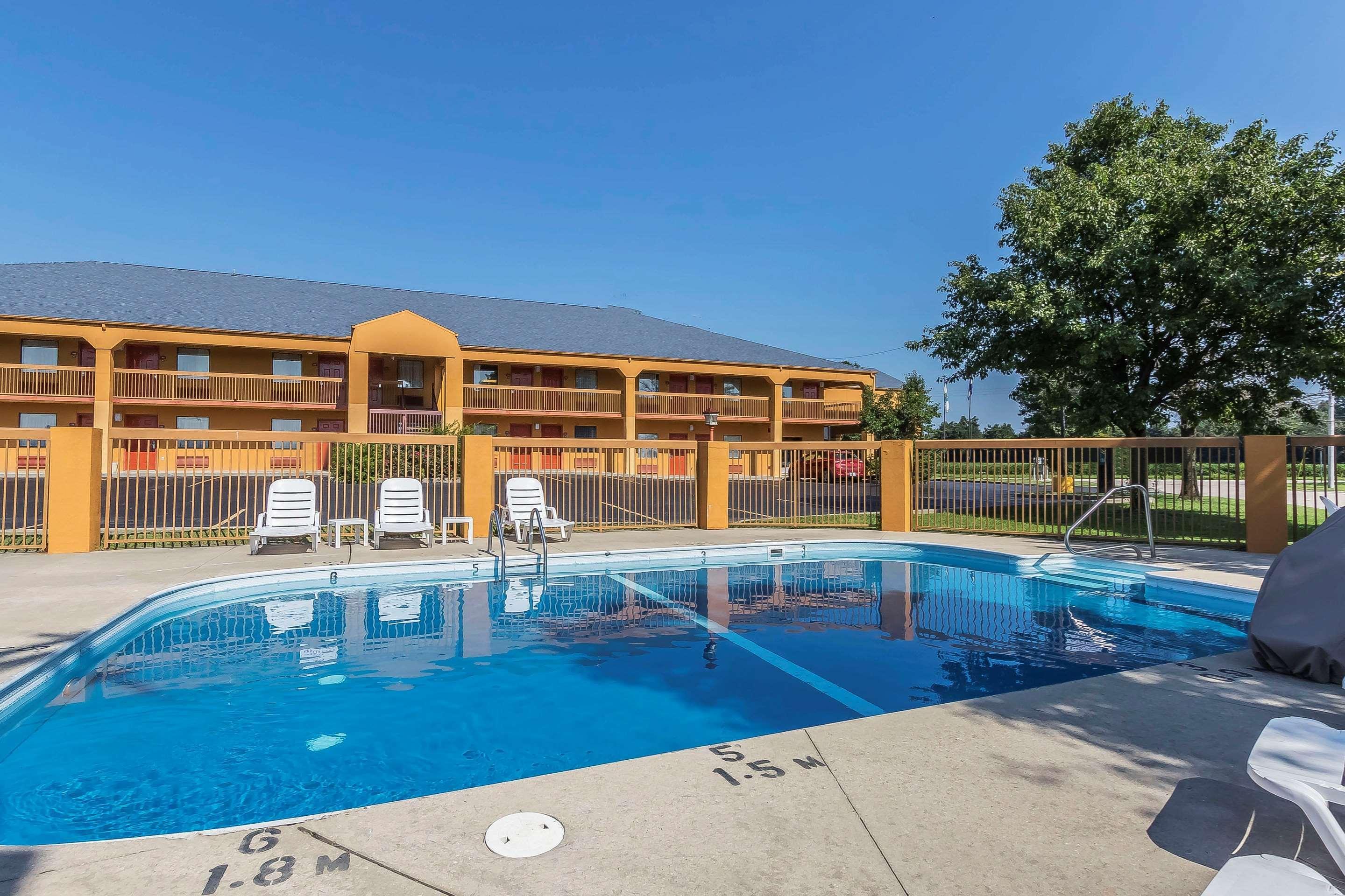 Quality Inn Charleston - Sikeston Εξωτερικό φωτογραφία