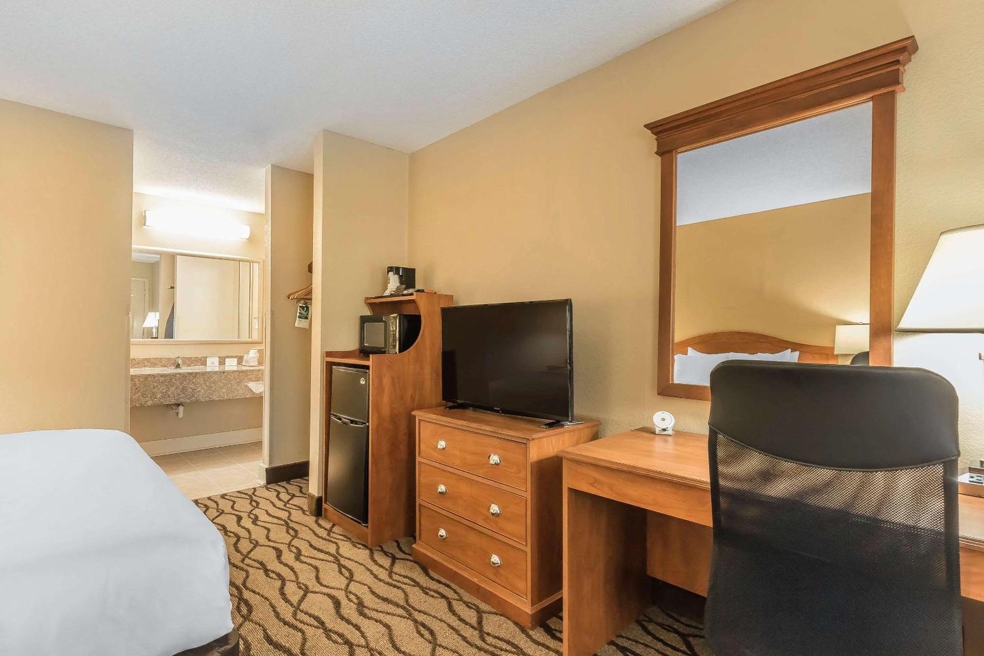 Quality Inn Charleston - Sikeston Εξωτερικό φωτογραφία